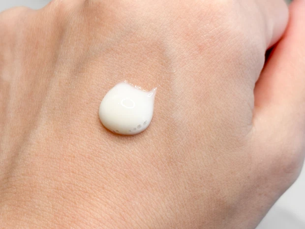 敏感肌に推したい！マッサージピールのメーカー発ホームケア美容液「WiQoフェイスフルイド」_2