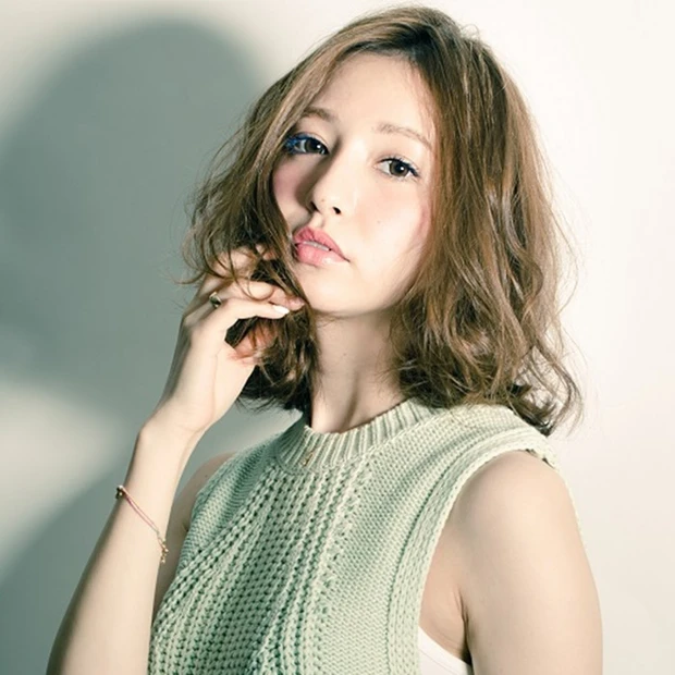 ちょっぴり大人っぽくてセクシーなヘルシーミディ