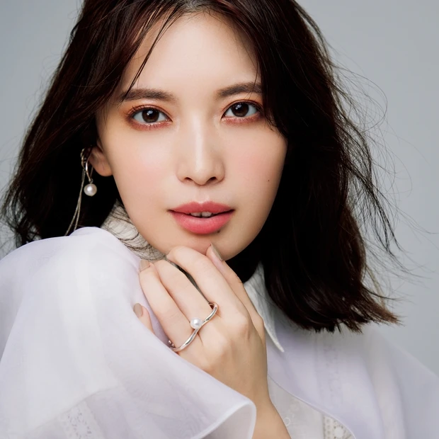 「攻めパーツ」強調で魅力UP！ ナチュラル顔さんはアイシャドウを広めにの…