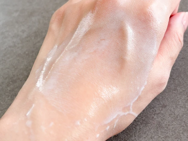 〈DHC〉のクレンジングが進化！W洗顔不要！毛穴に潜って溶かし出す「クレンジングバーム」_5