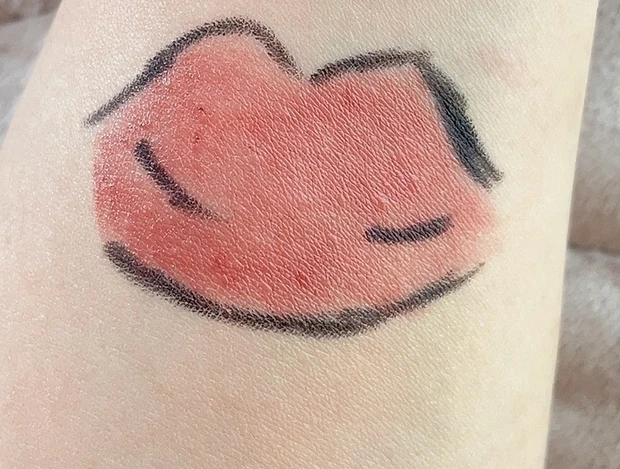 Qoo10メガ割sale中!!買うなら今!!大人気hinceコスメ『アイシャドウ&リップ♡』_5_2