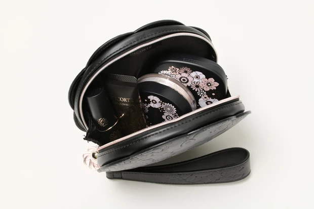 クリスマスコフレ 2025　コスメデコルテ　コスメデコルテ エターナル ブルーム コレクション　ポーチ