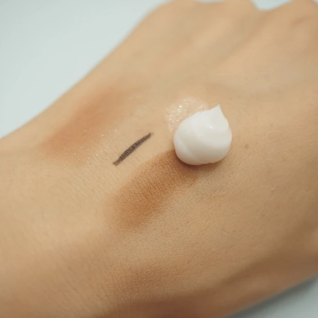 「敏感になったお肌を労わりたい、、、」そんな時に使いたいiniksのリキッドファンデ＆クレンジング_4_1