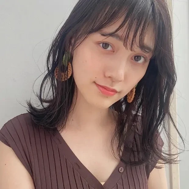 【最新ヘアカタログ】黒髪・暗めカラーのおすすめヘアスタイル