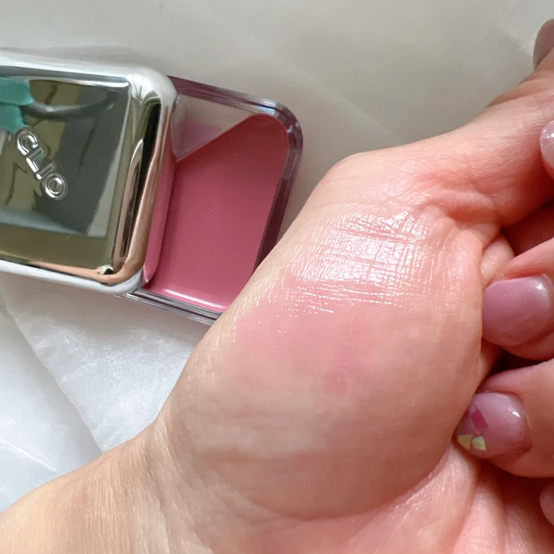 アラサーにもオススメのうさぎチーク_4