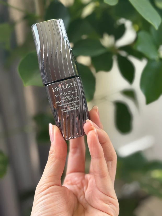 コスメデコルテ ホワイトロジスト ネオジェネシス ブライトニング コンセントレイト (限定サイズ)20ml 8,800円