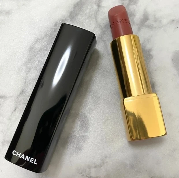 CHANEL ルージュ アリュール 196