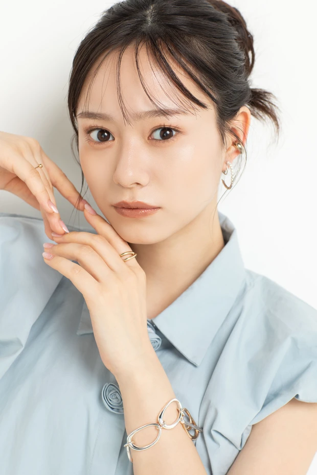 私立恵比寿中学・仲村悠菜さんがメンバーカラーのミルクティー