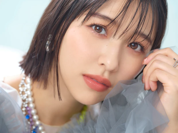 ももクロの美容マニア♡ 玉井詩織さんが人気ブランドのコフレを動画で一気見せ!【クリスマスコフレ&ホリデー限定2023】_3