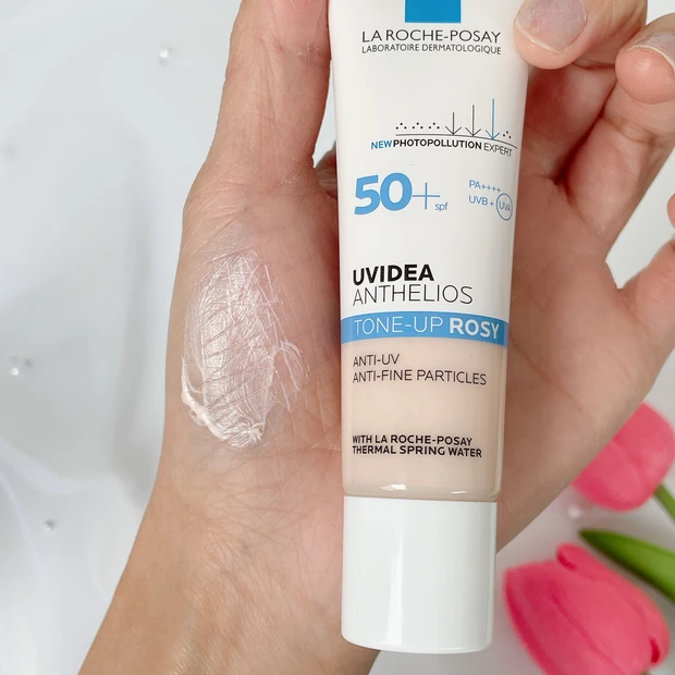 田中みな実さん愛用 ラロッシュポゼ 化粧下地