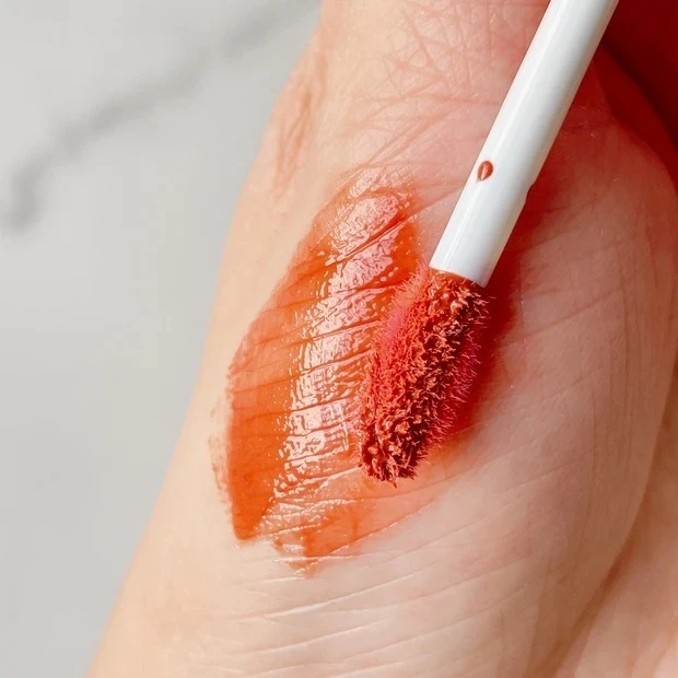 SUQQU トリートメント ラッピング リップの口コミ＆レビュー　マキアインフルエンサーrenaさん「04 艶煉瓦 -TSUYARENGA」①