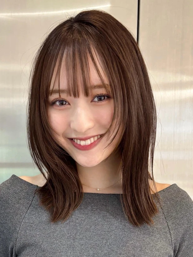 前髪あり ミディアム ミディアムヘア くびれ ひし形 結べる長さ チョコレートブラウン