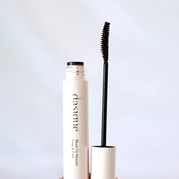 白湯メイク　マスカラ　デイジーク ムードアップマスカラ ロング＆カール 02 チョコブラウン