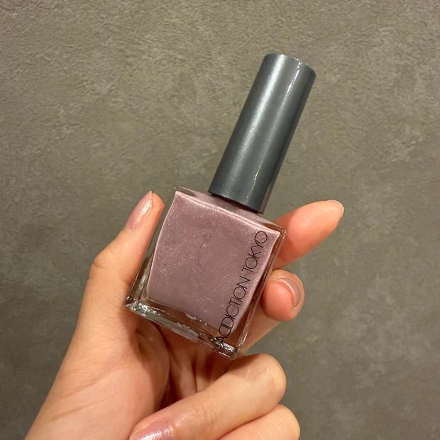 手早くキレイな爪になれるアディクションのマグネットネイルは、ママの強い味方_1