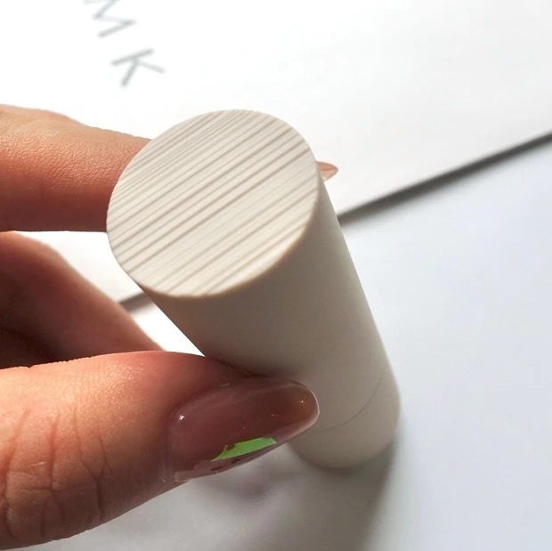 秋コスメ2022 RMK  ザリップカラー EX-02 トワイライトモーヴ 