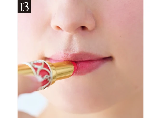 衛藤美彩さんのセルフメイクプロセス13