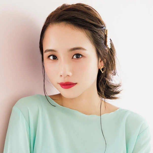 ダブルくるりんぱで 絶妙にこなれたスタイル