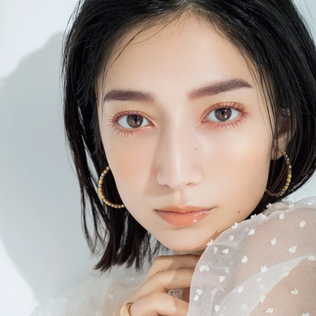 北原 果さんが提案する夏のスモーキー【プチプラコスメで「今なりたい顔」】