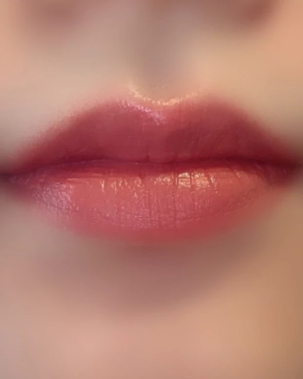 セザンヌ スフレアリップ