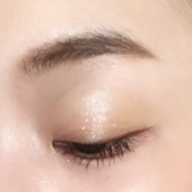 【新作コスメ】コフレドールの新色で春メイクを＊アイメイクは煌くライムカラーで抜け感を_3_2