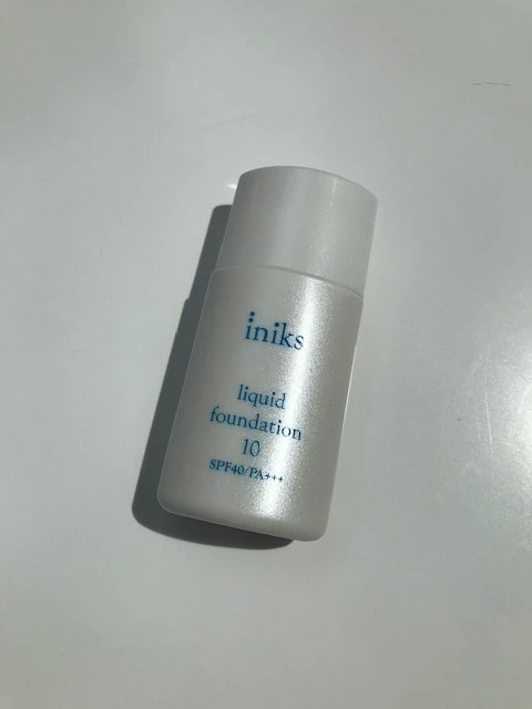 「iniks(イニクス)」の摩擦レスファンデーションとクレンジング_2