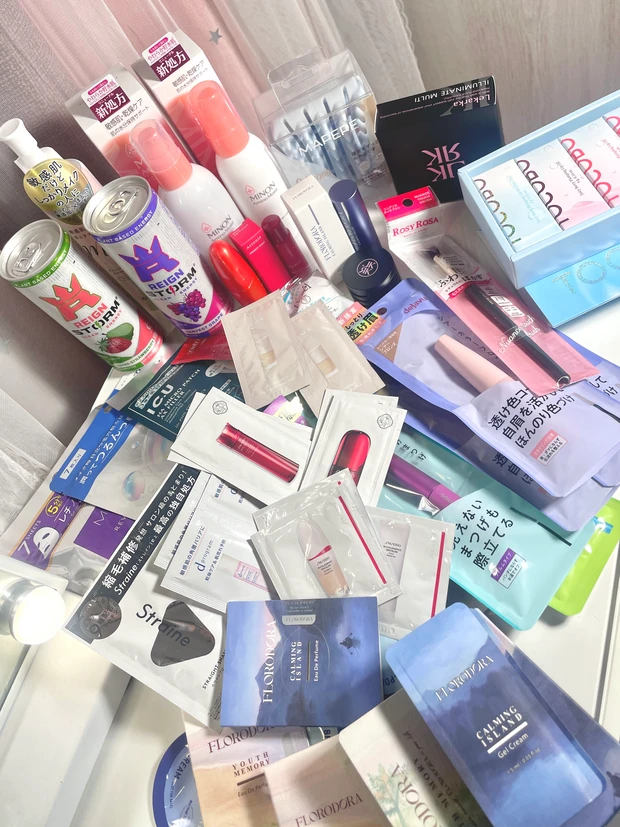 お土産バッグ中身