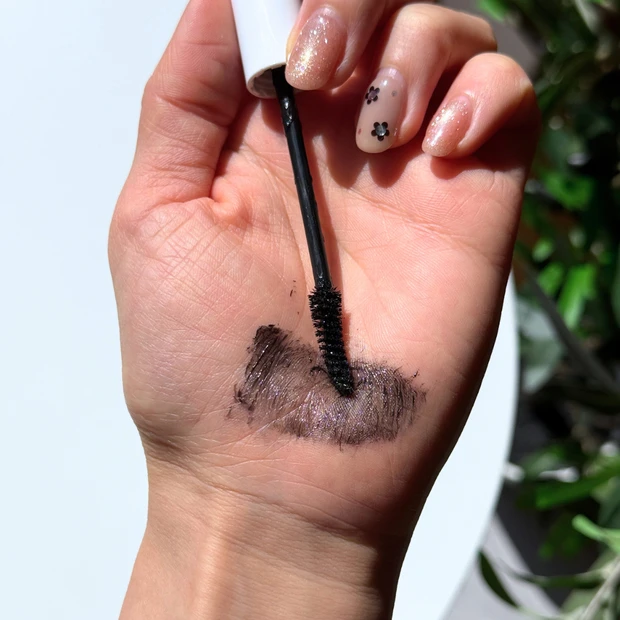 D-UP ディーアップ ハイパーリフトマスカラ スウォッチ