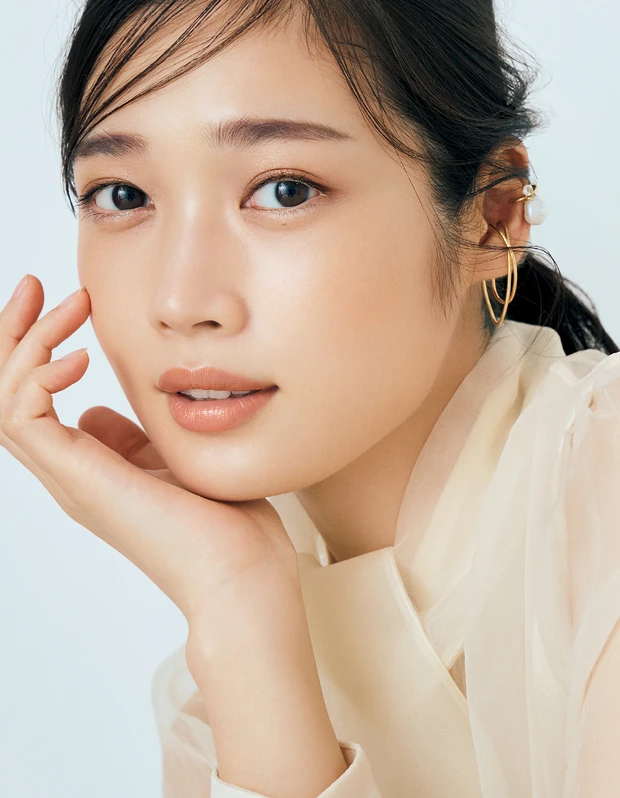 林田岬優　黒田啓蔵　ベースメイク