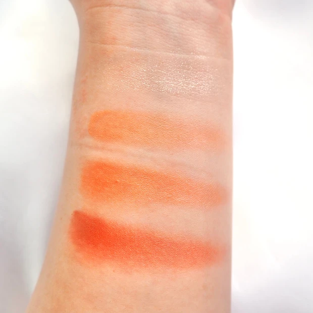 SUQQU(スック)シグニチャーカラーアイズ 04 純撫子-SUMINADESHIKO- スウォッチ