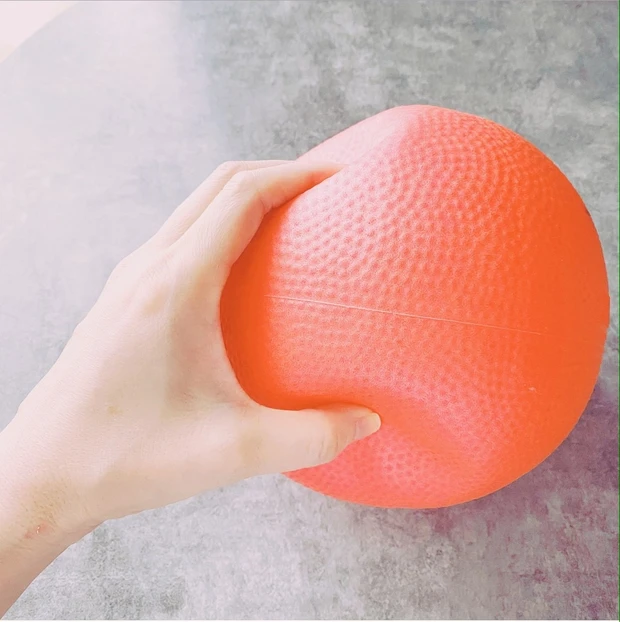 【初心者にもおすすめの簡単筋トレ】ぽっこりお腹解消! ピラティスボールを使ったトレーニング_1