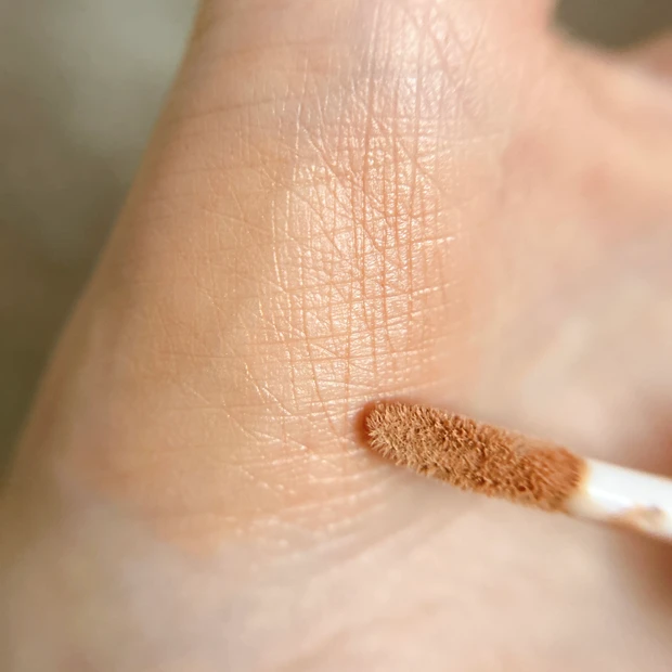 フジコ オートマチックアイシャドウ03 スウォッチ