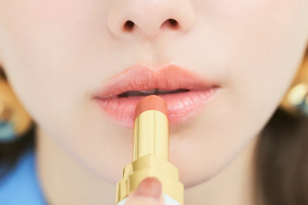 山本舞香のBeauty Script　【2024春夏トレンドメイク】BOTTEGA VENETA編　HOWTO③