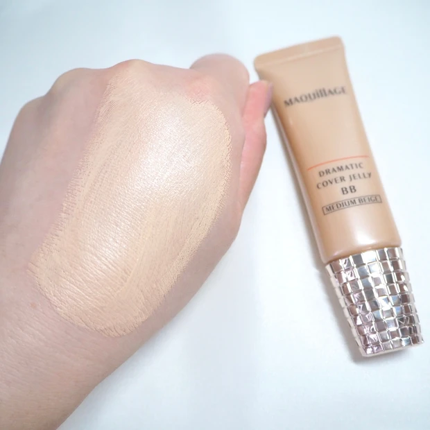MAQuillAGE(マキアージュ) ドラマティック カバージェリー BB ミディアムベージュ テクスチャー