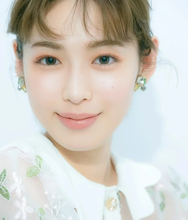 【おすすめベージュアイシャドウ①】ジルスチュアート ブルームクチュール アイズ 01、06_ジルスチュアート ブルームクチュール アイズ 06の使い方