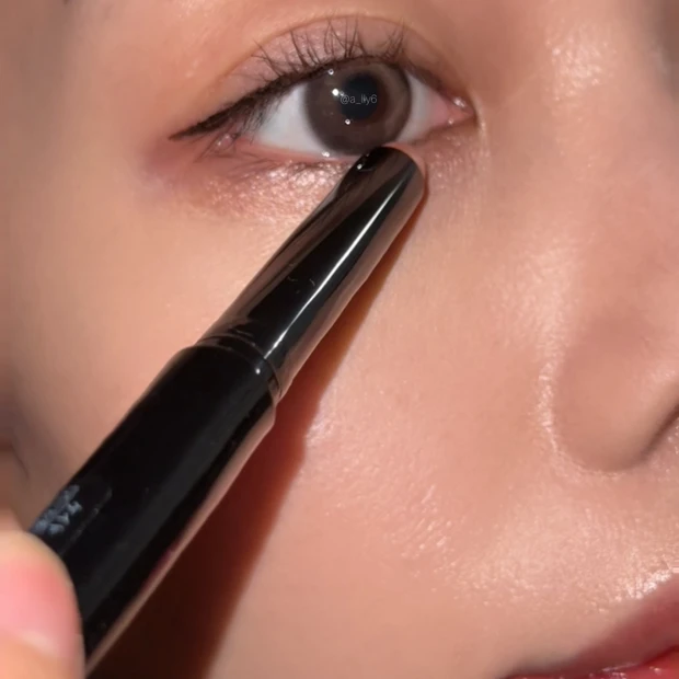 ドラッグストア スティック アイシャドウ プチプラ KATE RIMMEL リンメル ケイト 涙袋