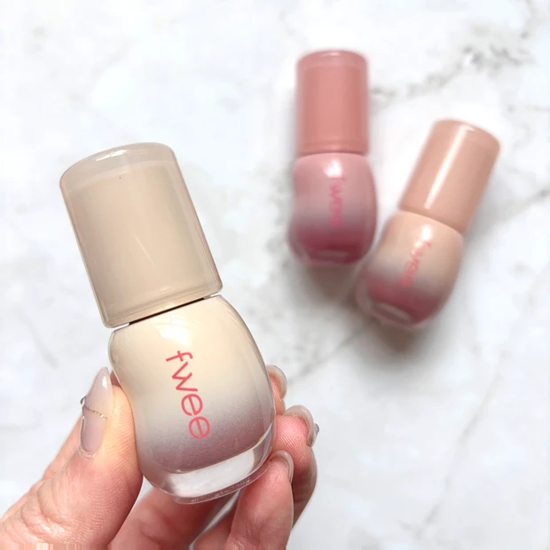 fwee 3Dボリューミンググロスの日本限定カラーパッケージ写真