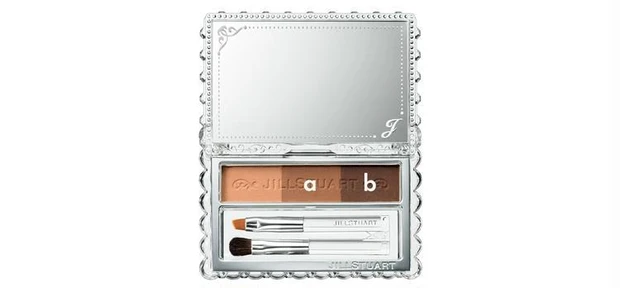 ニュアンスブロウパレット 01 ￥3520／ジルスチュアート　ビューティ