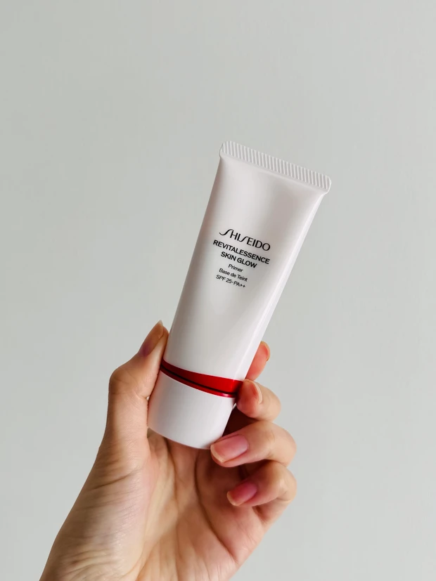 SHISEIDOのエッセンス スキングロウ プライマー