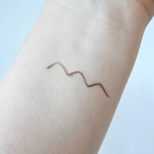 D-UP(ディーアップ)シルキーリキッドアイライナー ブラウンブラック