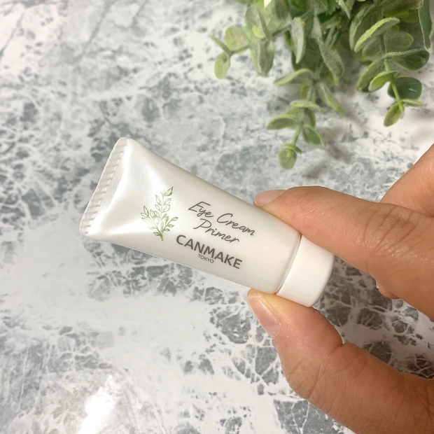 【キャンメイク新作】アイクリームとアイシャドウ下地の2つの役割★ 限定のアイクリームプライマー01_2