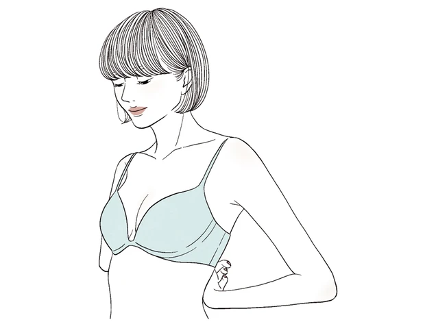 腕を通してホックを留める