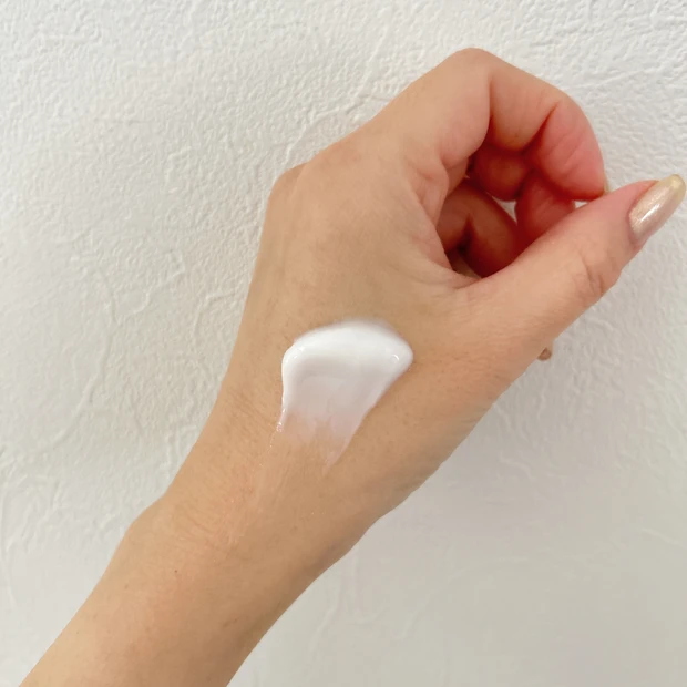 アクアレーベルスペシャルジェルクリームEX(ブライトニング)(医薬部外品)テクスチャー