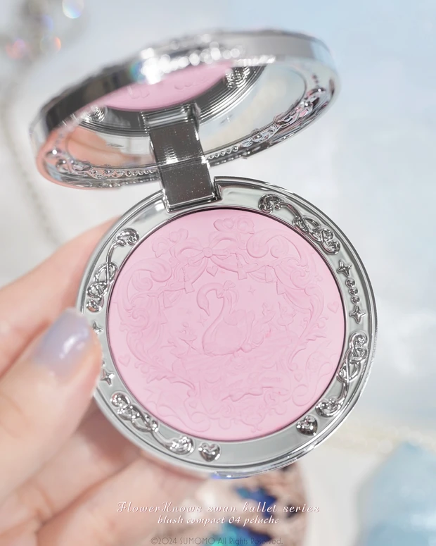 フラワーノーズがかわいすぎる!ドリーミーな世界観に惹き込まれるコスメの購入品レビュー♡_2_1