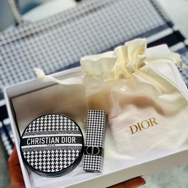 大本命！2022年初のバズリコスメはコレ！Dior（ディオール）～ニュールック　エディション～千鳥柄だよ。
 