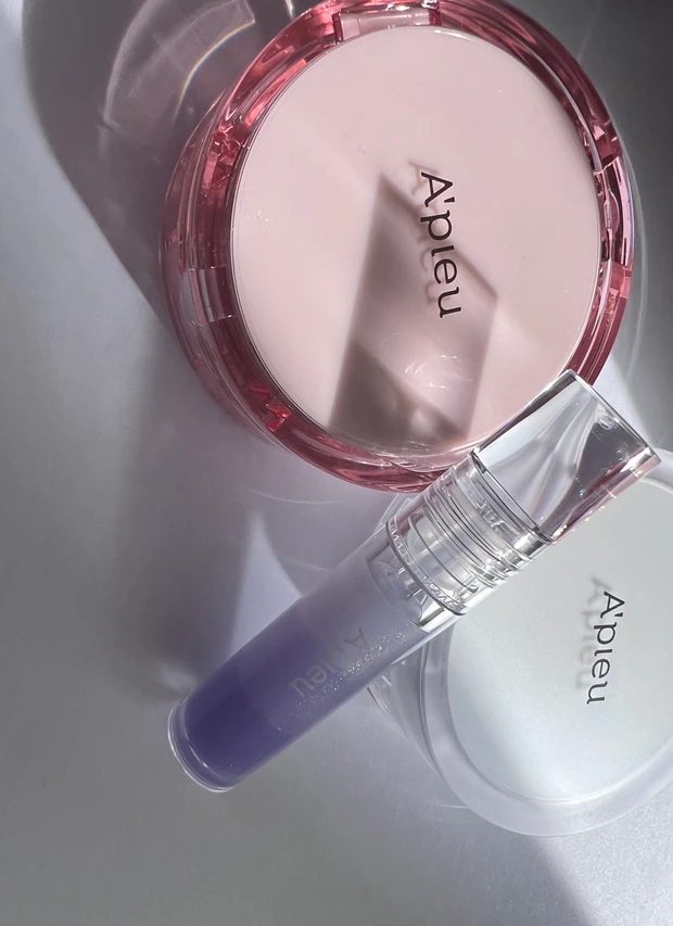 《2024》春の新作リップ🌸💄プチプラからデパコスまで【5ブランド全8本レビュー】垢抜け春メイクには欠かせない♡バズリップもレイヤードでオリジナルカラーを楽しもう😍_16