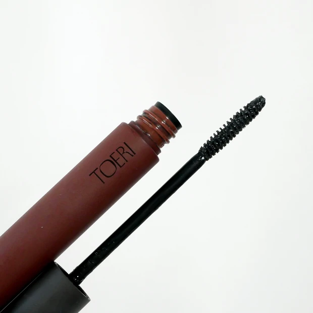 トーリ　TOERI スタイリングマスカラ 01 Clear Black 