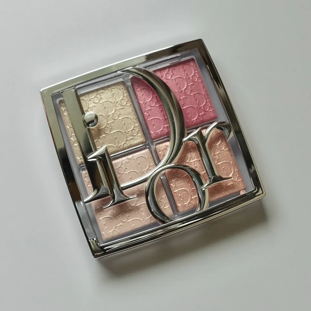 2025MYベスコスハイライト③Dior バックステージ グロウ マキシマイザー パレット 004 ローズゴールドグロウ