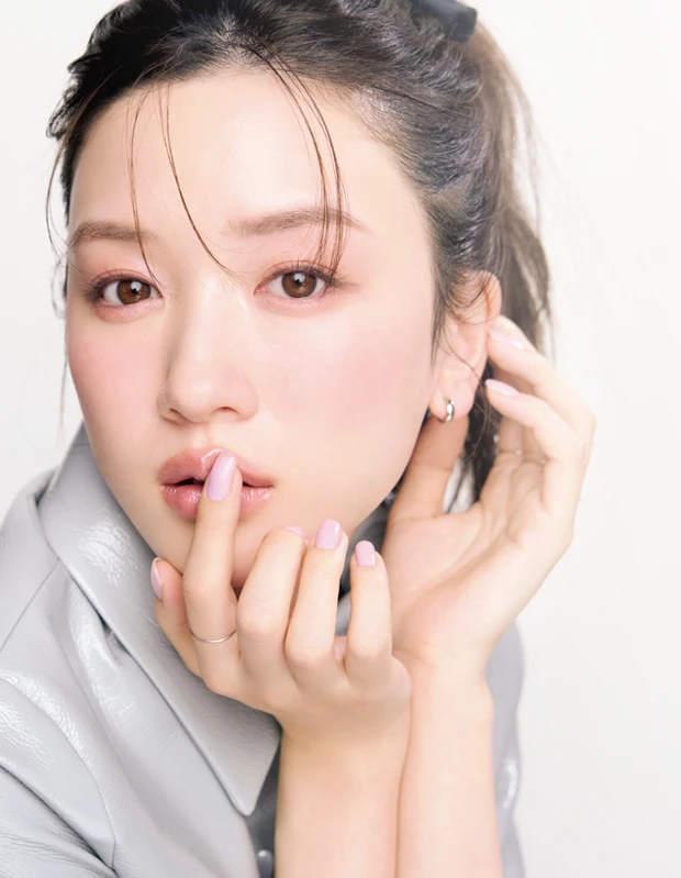 ※だいら　　永野芽郁 永野芽郁さん PhotoGallery | マキアオンライン | 美容雑誌