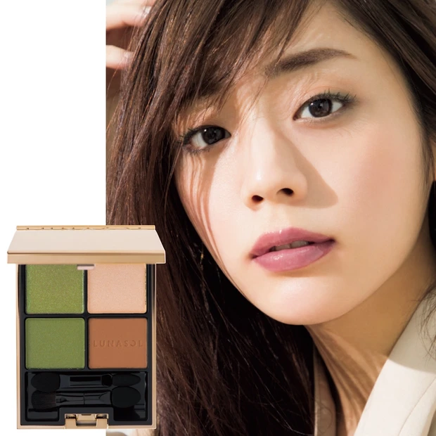 知的で色っぽい! ルナソルの春パレットでつくる、クールなグリーンEye