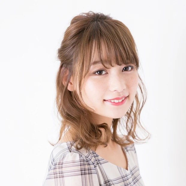 親戚や仕事の取引先への新年のご挨拶に。清潔感＆好印象を与える上品ハーフア…